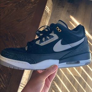 Jordan 3 Retro Tinker Black Cement Gold
